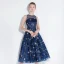 Scintillantes Bleu Marine de retour Robe De Soirée 2018 Princesse Thé Longueur Glitter Étoile Encolure Dégagée Transparentes Sans Manches Robe De Ceremonie
