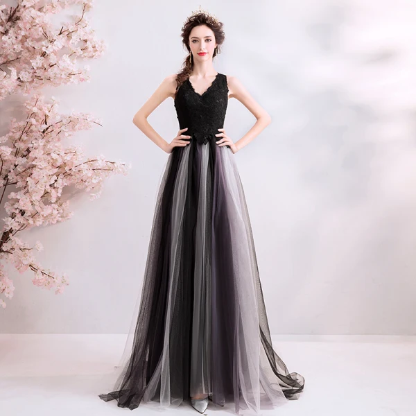 Chic / Beautiful Black Evening Dresses 2019 A-Line / Princess V-Neck Lace Flower Buttons Sleeveless Floor-Length / Long Formal Dresses