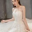 Style Audrey Hepburn Champagne Robe De Mariée 2019 Princesse Bustier Perlage Paillettes Appliques En Dentelle Fleur Sans Manches Dos Nu Noeud Chapel Train