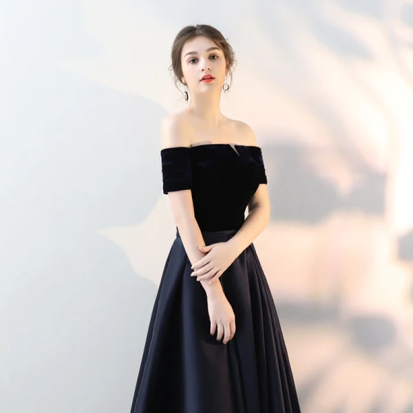 Modest / Simple Navy Blue Evening Dresses 2018 A-Line / Princess Suede Off-The-Shoulder Backless Sleeveless Floor-Length / Long Formal Dresses