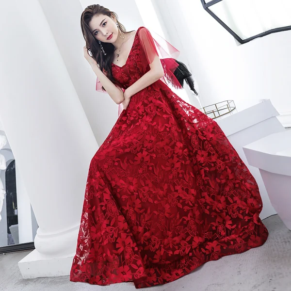 Chic / Beautiful Burgundy Evening Dresses 2019 A-Line / Princess V-Neck Beading Lace Flower Short Sleeve Backless Floor-Length / Long Formal Dresses