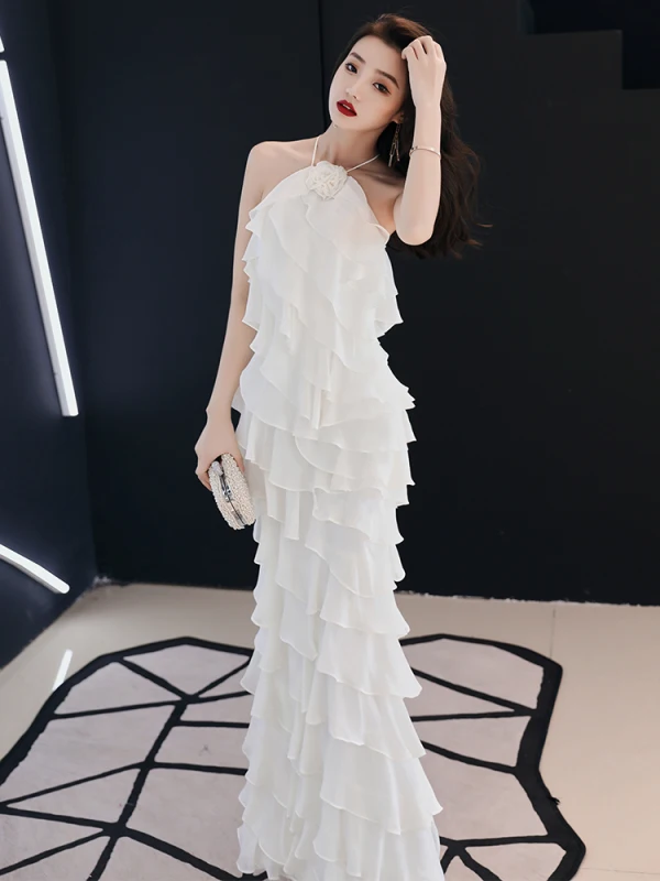 Modern / Fashion Ivory Evening Dresses 2019 Halter Sleeveless Backless Cascading Ruffles Ankle Length Formal Dresses