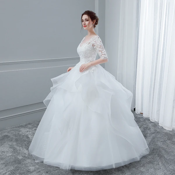 Elegant White Wedding Dresses 2018 Ball Gown Lace Flower Scoop Neck Pierced Cascading Ruffles 1/2 Sleeves Floor-Length / Long Wedding