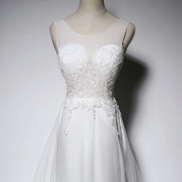 Elegant White Wedding Dresses 2018 A-Line / Princess Lace Appliques See-through Scoop Neck Backless Sleeveless Floor-Length / Long Wedding