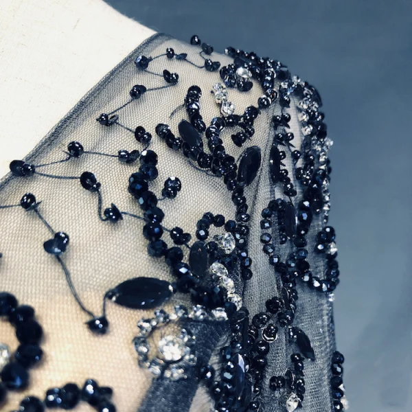 High End Marineblau Abendkleider 2019 A Linie V-Ausschnitt Handgefertigt Perlenstickerei Kristall Strass Lange Ärmel Sweep / Pinsel Zug Festliche Kleider