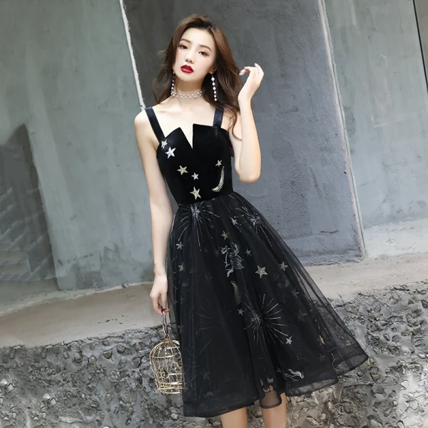Modern / Fashion Black Homecoming Graduation Dresses 2019 A-Line / Princess Spaghetti Straps Lace Star Sleeveless Backless Tea-length Formal Dresses