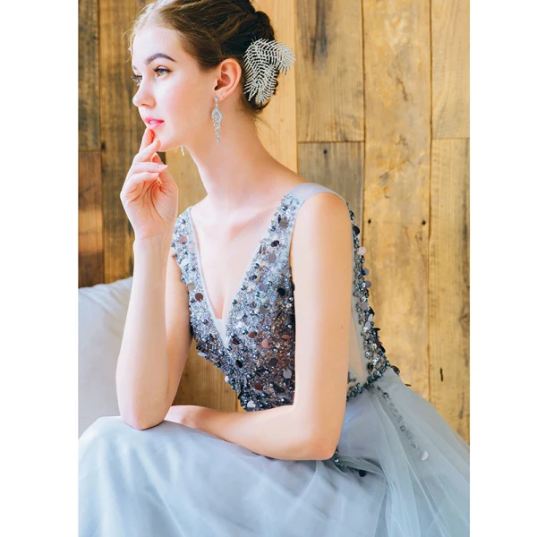 Charming Silver Evening Dresses  2019 A-Line / Princess V-Neck Beading Sequins Sleeveless Backless Floor-Length / Long Formal Dresses