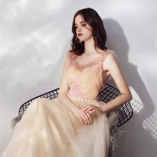 Chic / Belle Champagne Robe De Soirée 2019 Princesse Volants Bretelles Spaghetti Sans Manches Dos Nu Longue Robe De Ceremonie