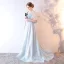 Schöne Himmelblau Abendkleider 2019 A Linie Rundhalsausschnitt Pailletten Strass Spitze Blumen 1/2 Ärmel Rückenfreies Sweep / Pinsel Zug Festliche Kleider