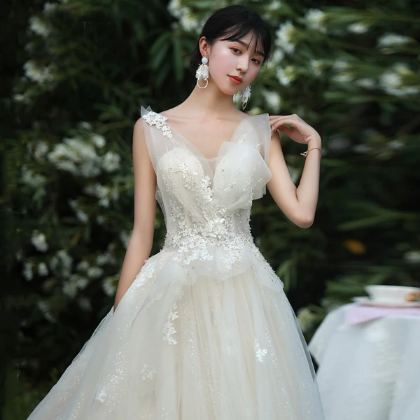 High-end Champagne Wedding Dresses 2019 A-Line / Princess V-Neck Beading Sequins Lace Flower Sleeveless Backless Chapel Train