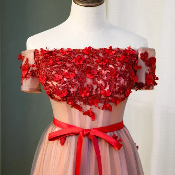 Charmant Rougissant Rose Robe De Soirée 2019 Princesse De l'épaule Cristal En Dentelle Fleur Appliques Manches Courtes Dos Nu Noeud Longue Robe De Ceremonie