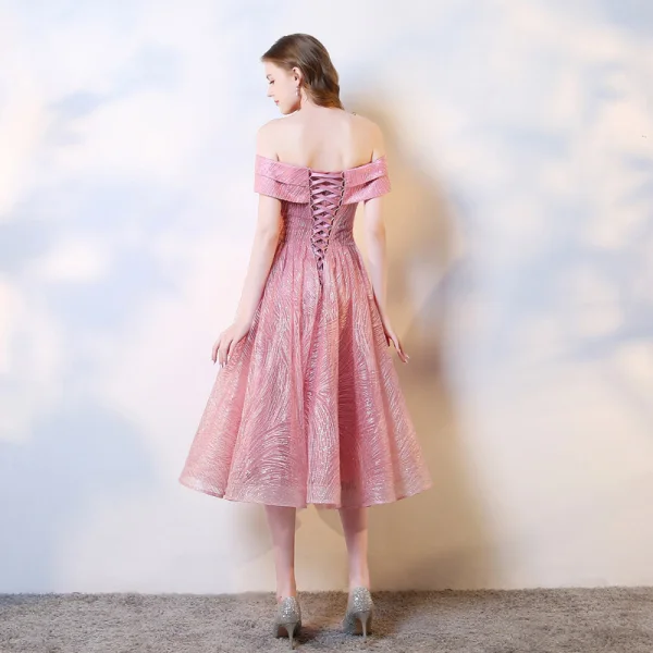Chic / Belle Rose Bonbon de retour Robe De Graduation 2019 Princesse De l'épaule Paillettes Manches Courtes Dos Nu Thé Longueur Robe De Ceremonie