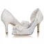Charmig Elfenben Satin Brudskor 2021 Spets Blomma Appliqués 8 cm Stilettklackar Peep Toe Bröllop Sandaler Högklackade