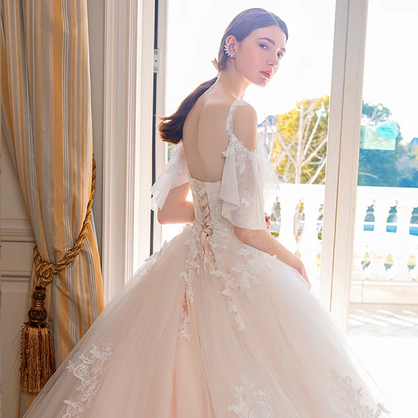 Elegant Champagne Wedding Dresses 2018 Ball Gown Lace Appliques Spaghetti Straps Backless Cathedral Train Short Sleeve Wedding