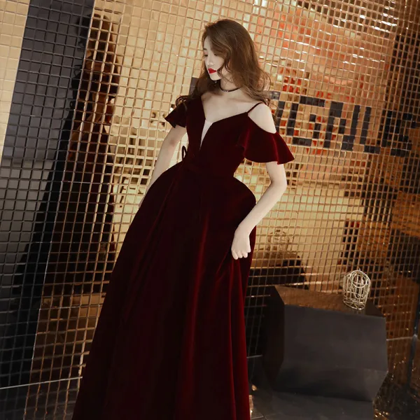 Chic / Beautiful Burgundy Evening Dresses 2019 A-Line / Princess Spaghetti Straps Suede Bow Short Sleeve Backless Floor-Length / Long Formal Dresses