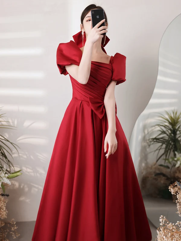 Elegant Burgundy Satin Prom Dresses 2021 A-Line / Princess Square Neckline Short Sleeve Bow Backless Floor-Length / Long Prom Formal Dresses
