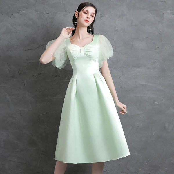 Modest / Simple Sage Green Homecoming Satin Graduation Dresses 2021 A-Line / Princess Square Neckline Bow Short Sleeve Tea-length Formal Dresses