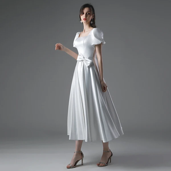 Schlicht Ivory / Creme Satin Brautkleider / Hochzeitskleider 2021 A Linie Eckiger Ausschnitt Kurze Ärmel Schleife Rückenfreies Wadenlang Hochzeit