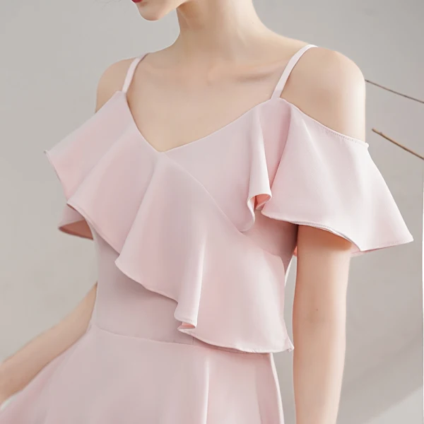 Simple Rougissant Rose de retour Robe De Graduation 2021 Princesse Bretelles Spaghetti Manches Courtes Dos Nu Thé Longueur Robe De Ceremonie