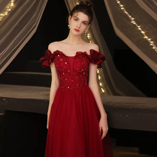Chic / Beautiful Burgundy Prom Dresses 2021 A-Line / Princess Off-The-Shoulder Beading Rhinestone Sequins Short Sleeve Backless Floor-Length / Long Formal Dresses