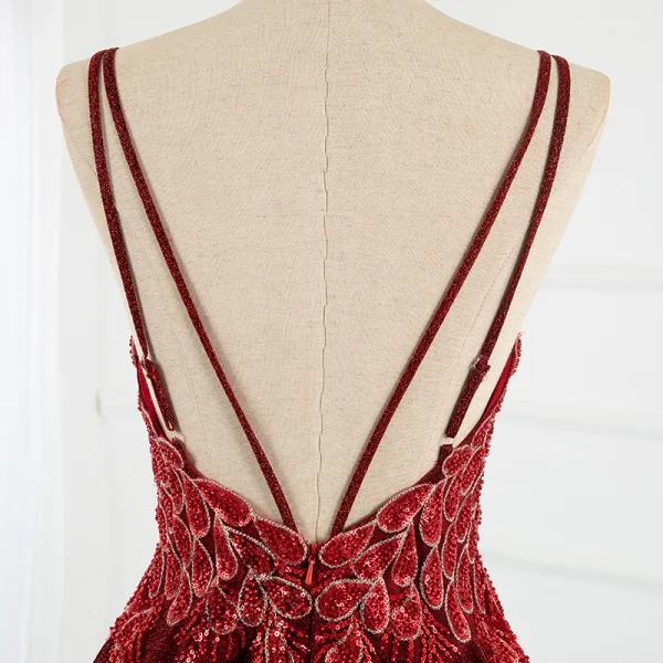 Scintillantes Charmant Bordeaux Robe De Bal Robe De Soirée 2021 Princesse Bretelles Spaghetti Perlage Paillettes Sans Manches Dos Nu Longue Promo Robe De Ceremonie
