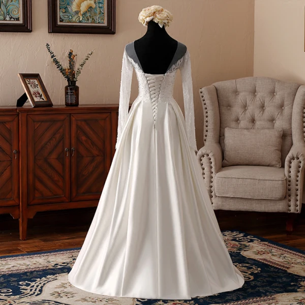 Elegante Ivory / Creme Durchsichtige Brautkleider 2018 A Linie Rundhalsausschnitt Lange Ärmel Rückenfreies Applikationen Mit Spitze Strass Rüschen Lange