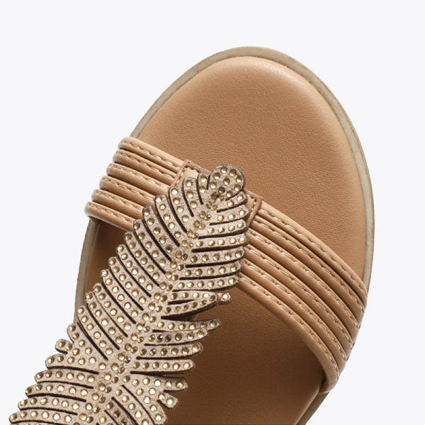 Bohemia Beige Street Wear T-Strap Rhinestone Flat Womens Sandals 2021 Open / Peep Toe Sandals