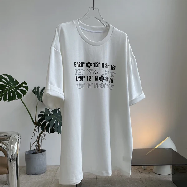 Mode Été Désinvolte Femme Noire Blanche Impression Coton Ample T-Shirts 2021 Encolure Dégagée Manches Courtes Hauts pour Femmes T-shirt