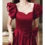 Chic / Belle Bordeaux Cocktail Soirée Robe De Bal 2021 Satin Princesse Encolure Carrée Gonflée Manches Courtes Noeud Dos Nu Perle Faux Diamant Longue Robe De Ceremonie