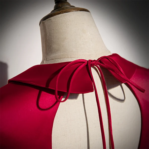 Vintage / Retro Burgundy Prom Dresses 2021 A-Line / Princess Sash V-Neck Satin Short Sleeve Backless Tea-length Prom Formal Dresses