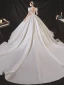 Vintage / Originale Simple Ivoire Perle Satin Robe De Mariée 2021 Robe Boule Encolure Carrée Manches Courtes Dos Nu Noeud Royal Train Mariage