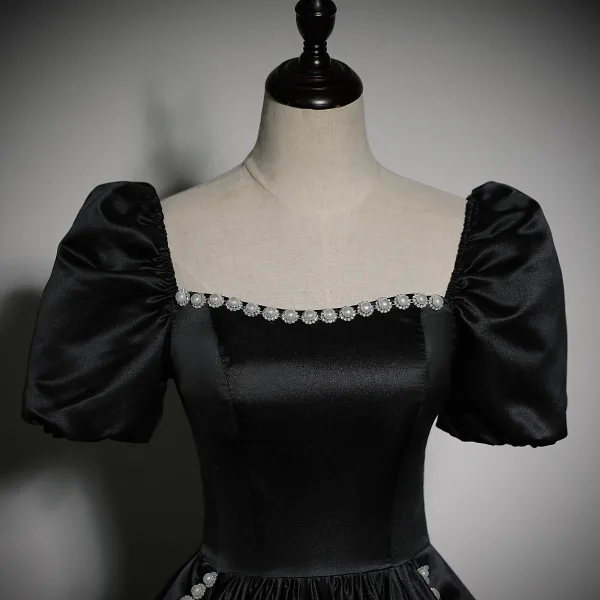 Elegant Black Pearl Rhinestone Satin Prom Dresses 2023 Ball Gown Square Neckline Puffy Short Sleeve Backless Floor-Length / Long Prom Formal Dresses