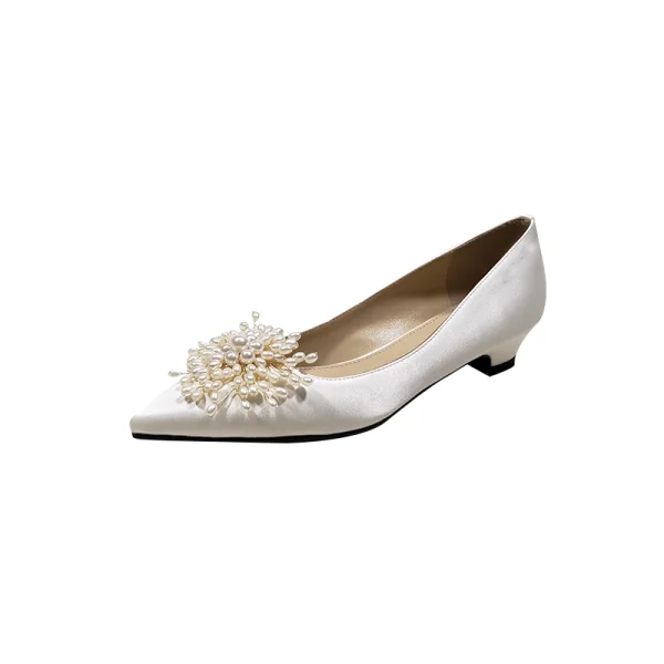 Elegant Elfenben Satin Perle Brudesko 2020 Lær 3 cm Lav Hæl Spisse Bryllup Pumps