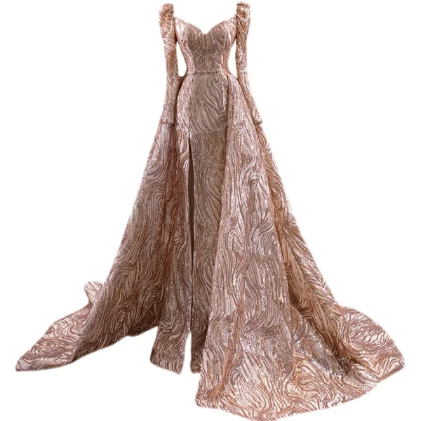 Haut de Gamme Scintillantes Doré Paillettes Robe De Soirée 2021 Princesse Encolure Carrée Manches Longues Dos Nu Chapel Train Robe De Ceremonie