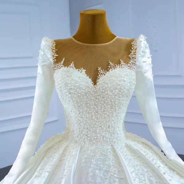High-end Elegant Ivory Pearl Satin Wedding Dresses 2021 Ball Gown Beading Scoop Neck Long Sleeve Cathedral Train Wedding
