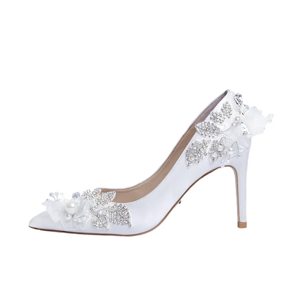 Elegant White Wedding Bridesmaid Pumps 2020 Leather Lace Bow Rhinestone Pearl 9 cm Stiletto Heels Pointed Toe Wedding Shoes