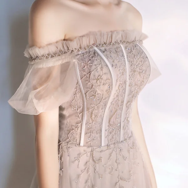 Classique Beige Robe De Soirée 2020 Princesse De l'épaule Perlage En Dentelle Paillettes Manches Courtes Dos Nu Train De Balayage Robe De Ceremonie