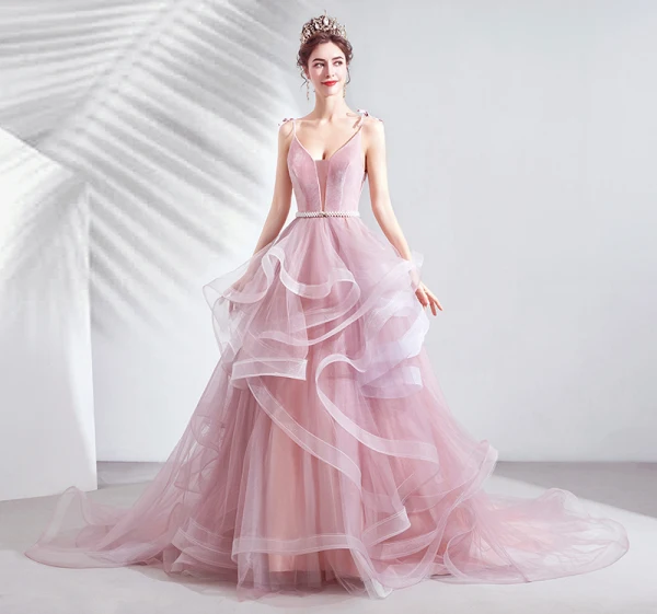 Schöne Pink Abendkleider 2020 Ballkleid Wildleder Spaghettiträger Perle Strass Schleife Stoffgürtel Ärmellos Rückenfreies Kapelle-Schleppe Fallende Rüsche Festliche Kleider