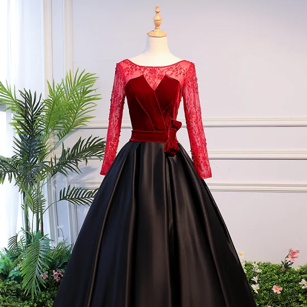 Elegant Black Prom Dresses 2018 Ball Gown Beading Bow Scoop Neck Backless Long Sleeve Sweep Train Formal Dresses