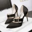 Simple Rouge Désinvolte Chaussures Femmes 2019 Boucle 10 cm Talons Aiguilles À Bout Pointu Talons Hauts