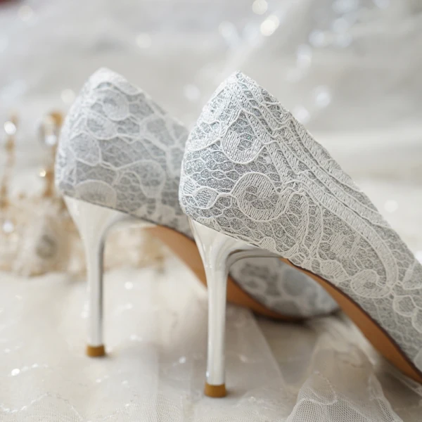 Mode Argenté Chaussure De Mariée 2020 En Dentelle Perle Faux Diamant 8 cm Talons Aiguilles À Bout Pointu Mariage Escarpins
