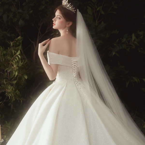Luxus / Herrlich Champagner Glanz Brautkleider / Hochzeitskleider 2020 A Linie Off Shoulder Perlenstickerei Pailletten Kurze Ärmel Rückenfreies Königliche Schleppe