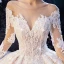 Luxe Champagne Robe De Mariée 2020 Robe Boule Encolure Dégagée Perlage Paillettes En Dentelle Fleur 3/4 Manches Dos Nu Royal Train