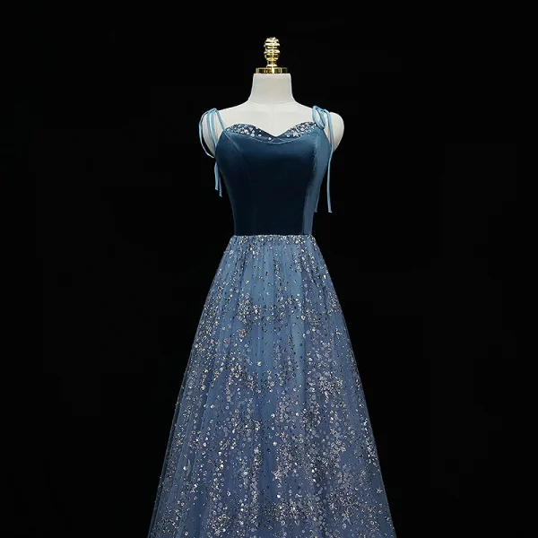 Scintillantes Bleu D'encre Robe De Soirée 2020 Princesse Bretelles Spaghetti Paillettes Sans Manches Dos Nu Longue Robe De Ceremonie