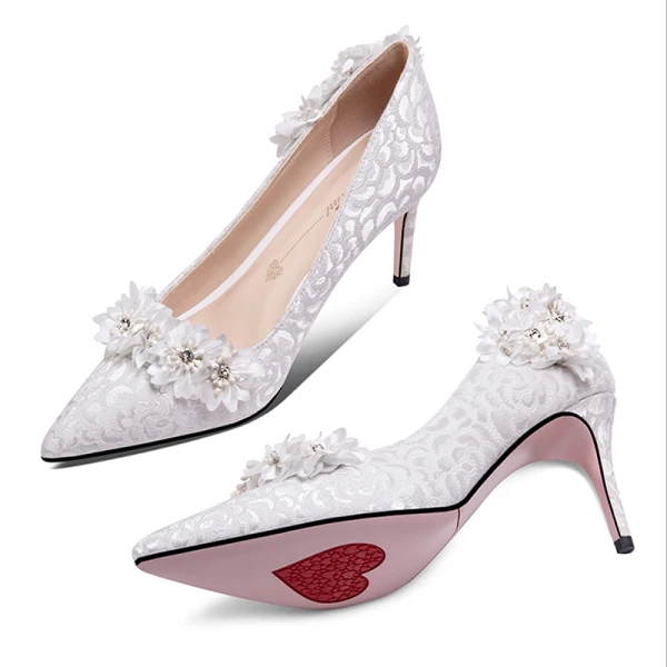 Charming Ivory Wedding Shoes 2020 Tulle Rhinestone Appliques Lace Flower 7 cm Stiletto Heels Pointed Toe Wedding Pumps