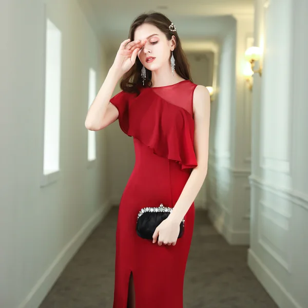 Chic / Belle Couleur Unie Rouge Robe De Soirée 2020 Trompette / Sirène Encolure Dégagée Sans Manches Fendue devant Train De Balayage Robe De Ceremonie