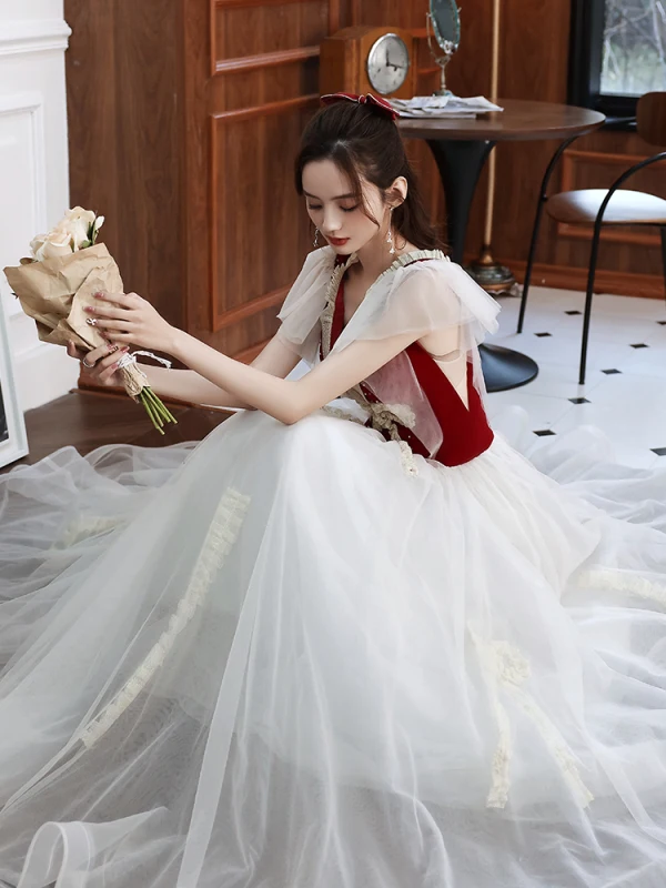 Lovely Burgundy Prom Dresses 2021 A-Line / Princess V-Neck Beading Short Sleeve Backless Bow Floor-Length / Long Formal Dresses