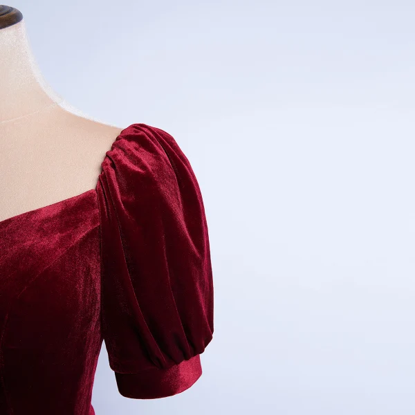 Simple Bordeaux Daim Robe De Soirée 2020 Princesse Encolure Carrée Manches Courtes Dos Nu Longue Robe De Ceremonie