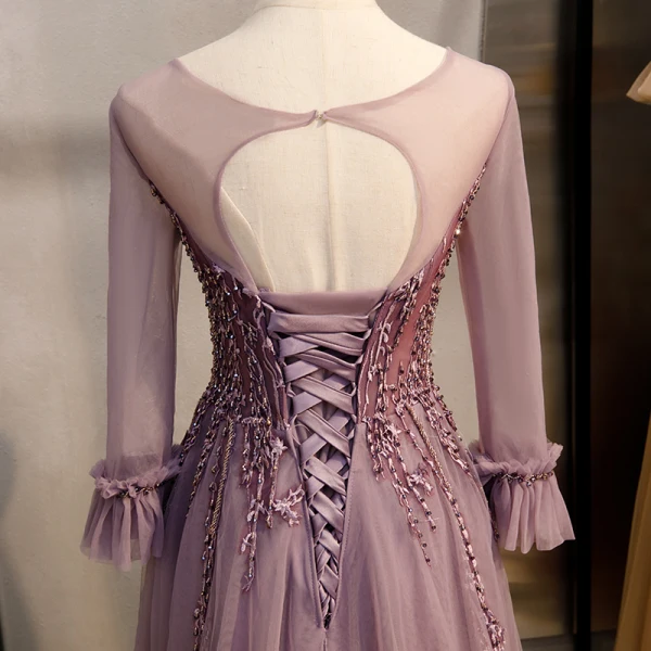 Élégant Lilas Robe De Bal 2020 Princesse Encolure Dégagée Perlage En Dentelle Cristal Manches Longues Dos Nu Train De Balayage Robe De Ceremonie