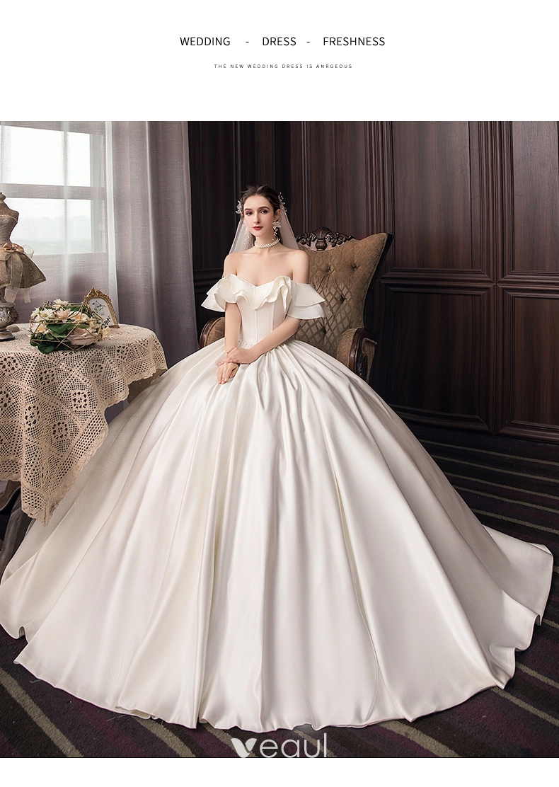 Avery / Ball Gown Satin Wedding Dress With Lace Chantilly | Cocobrides